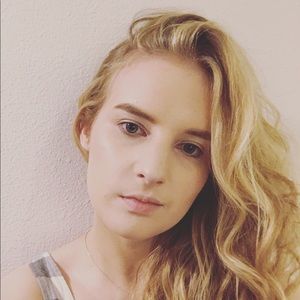 Meet your Posher, Molly